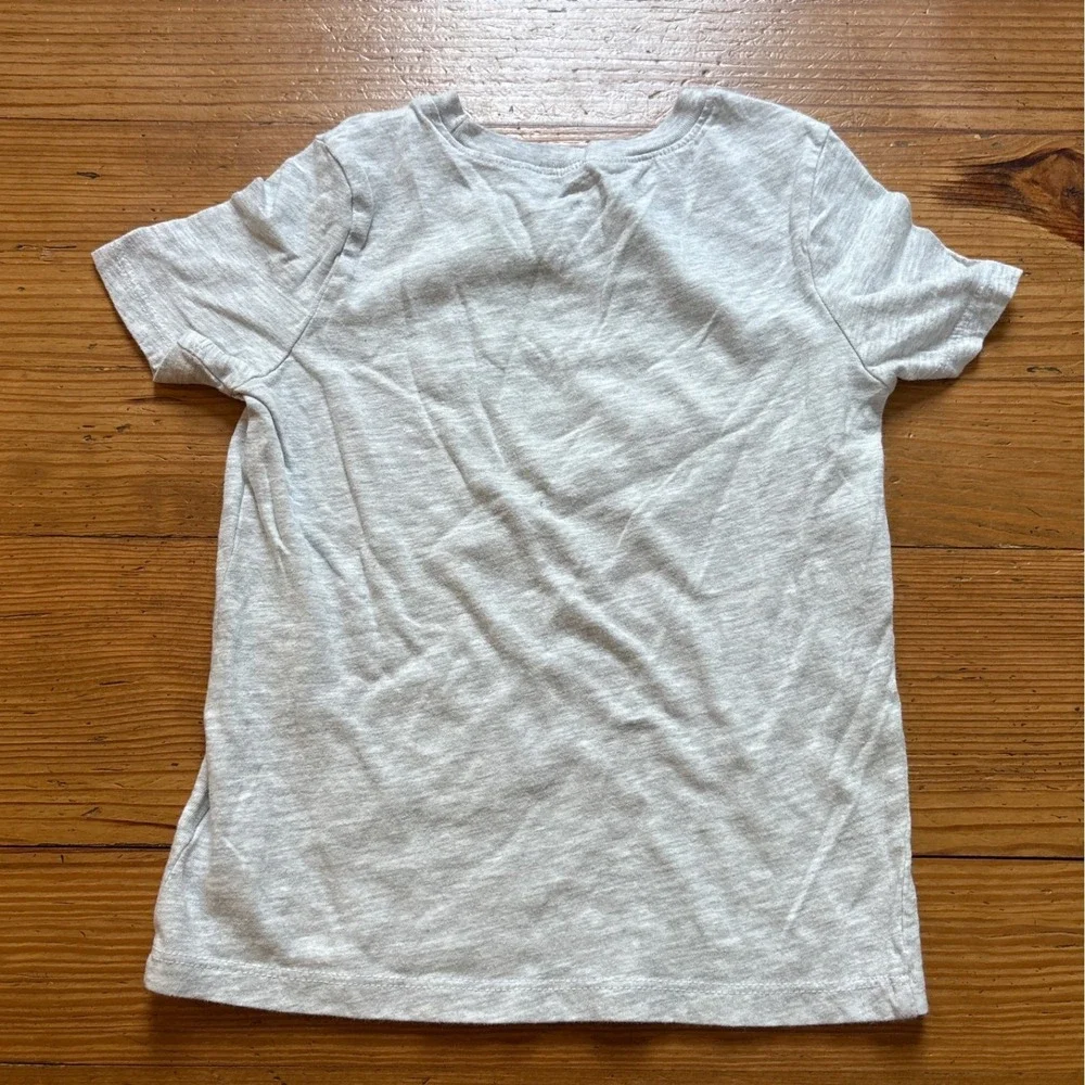 Old Navy Graphic Tee Kids Gray‎ Happy Go Lucky St Patricks Day SIZE 5T